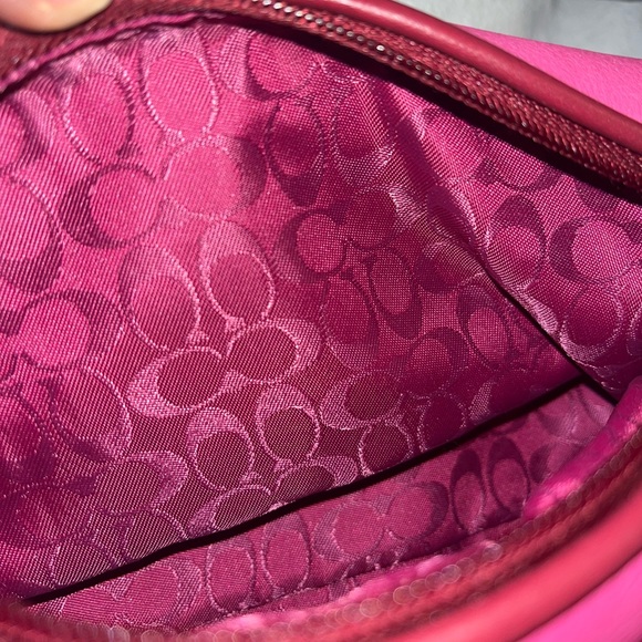 Mini Vintage Coach Leather Hand Bag - Picture 7 of 7